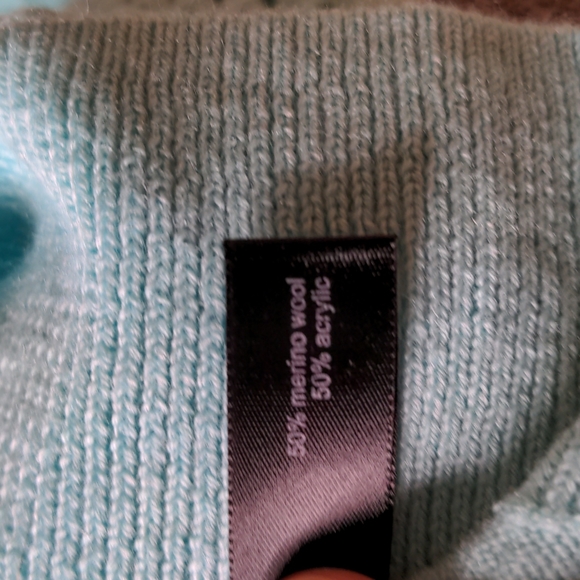 S/M/L- Merino Blend, Turquoise Light Sweater - Picture 5 of 7
